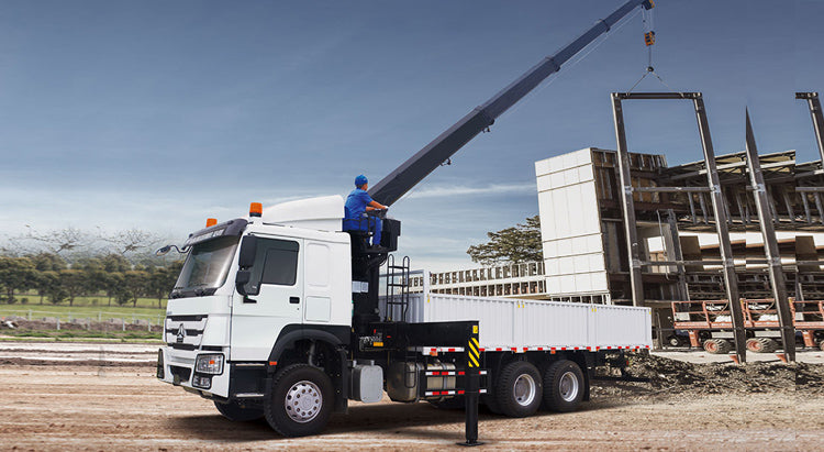 Camion-grue monté Sinotruck Howo