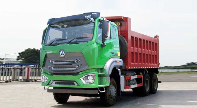 Camion à benne basculante Howo N 6X4