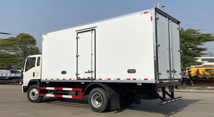 Camion réfrigéré Sinotruck Howo 10t