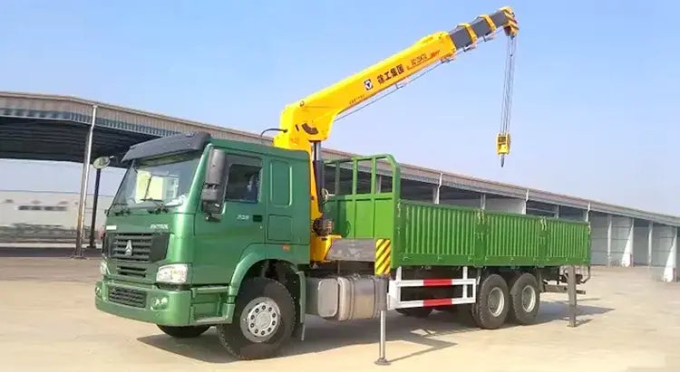 Camion-grue monté sur camion Sinotruck Howo 6×4 5 tonnes