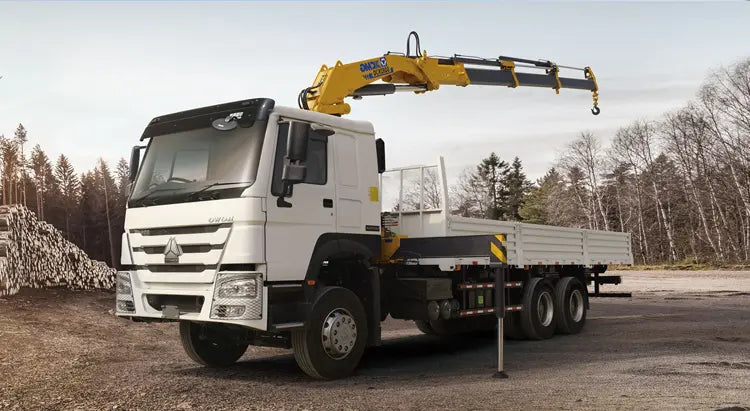 Camion-grue monté sur camion Sinotruck Howo 6×4 5 tonnes