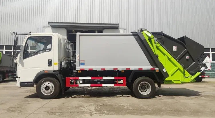 Camion poubelle à compression Sinotruk Howo 4x2