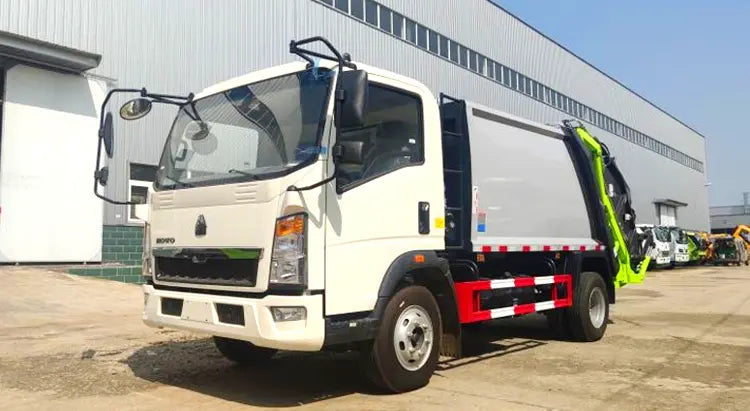 Camion poubelle à compression Sinotruk Howo 4x2